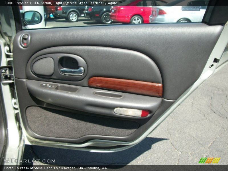 Light Cypress Green Pearlcoat / Agate 2000 Chrysler 300 M Sedan