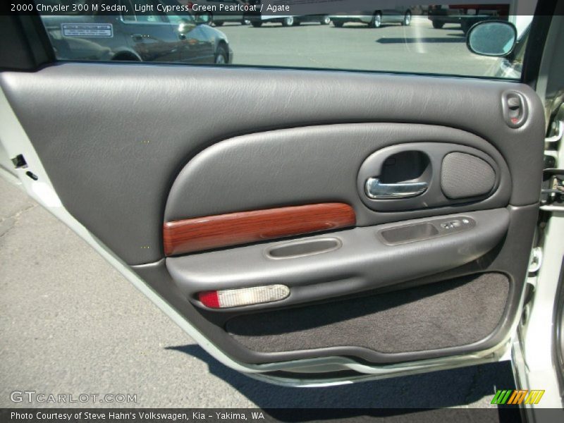 Light Cypress Green Pearlcoat / Agate 2000 Chrysler 300 M Sedan