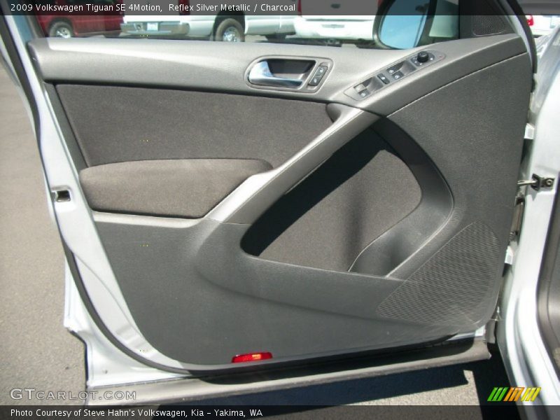 Reflex Silver Metallic / Charcoal 2009 Volkswagen Tiguan SE 4Motion