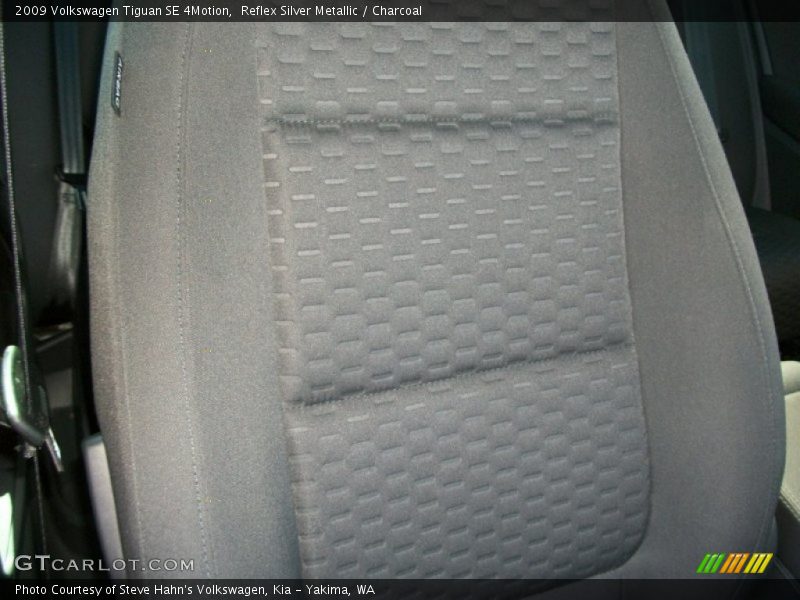 Reflex Silver Metallic / Charcoal 2009 Volkswagen Tiguan SE 4Motion