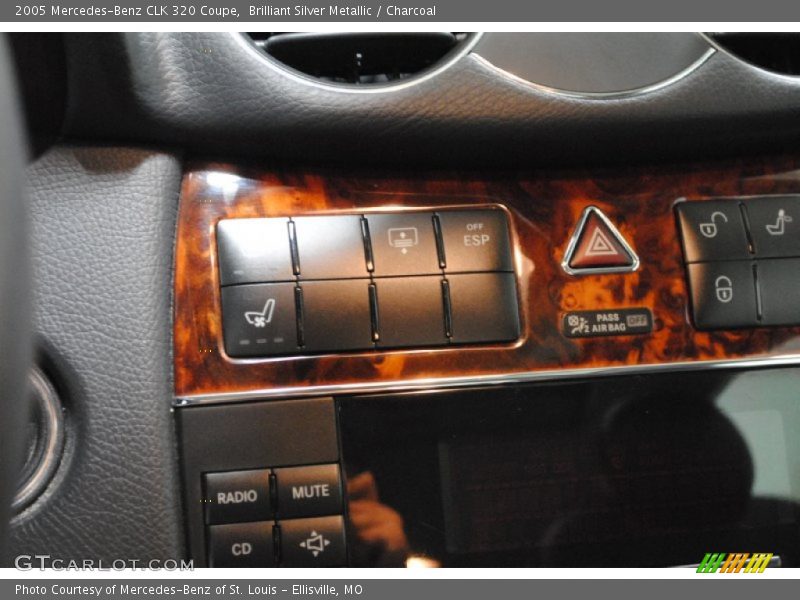 Brilliant Silver Metallic / Charcoal 2005 Mercedes-Benz CLK 320 Coupe