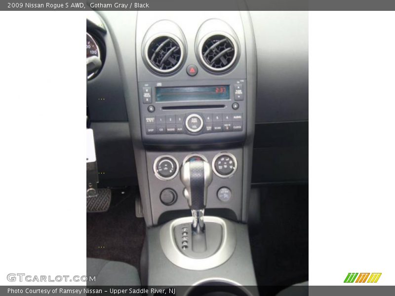 Gotham Gray / Black 2009 Nissan Rogue S AWD