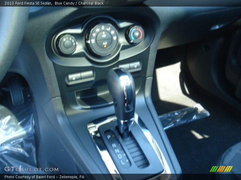 Blue Candy / Charcoal Black 2013 Ford Fiesta SE Sedan