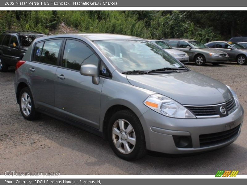 Magnetic Gray / Charcoal 2009 Nissan Versa 1.8 S Hatchback