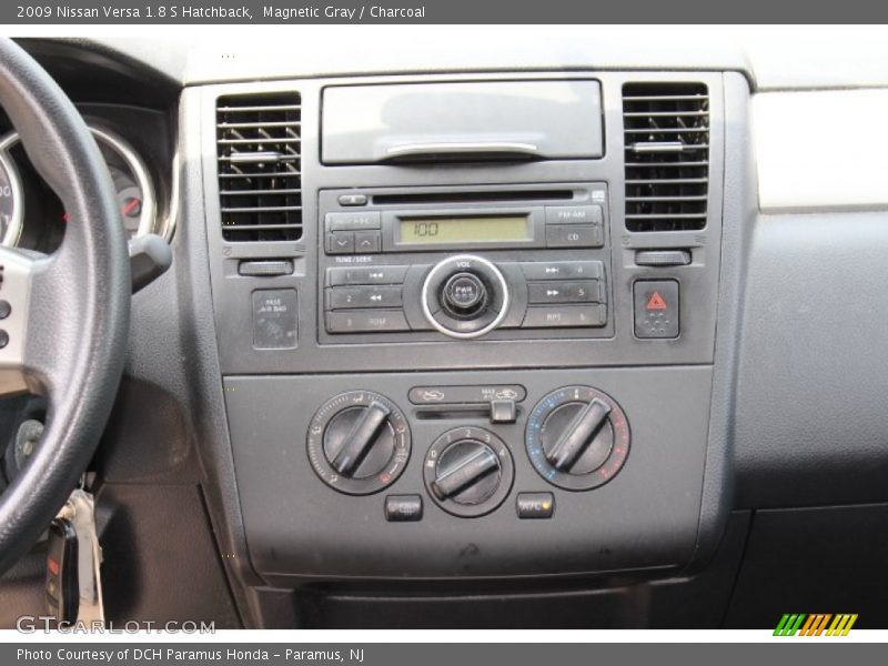 Magnetic Gray / Charcoal 2009 Nissan Versa 1.8 S Hatchback