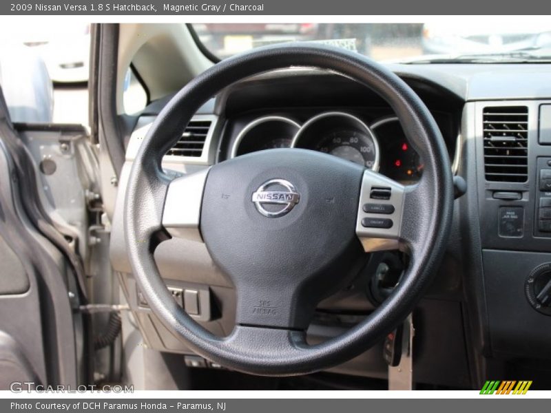 Magnetic Gray / Charcoal 2009 Nissan Versa 1.8 S Hatchback