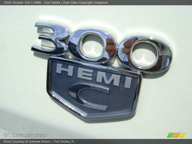 Cool Vanilla / Dark Slate Gray/Light Graystone 2006 Chrysler 300 C HEMI