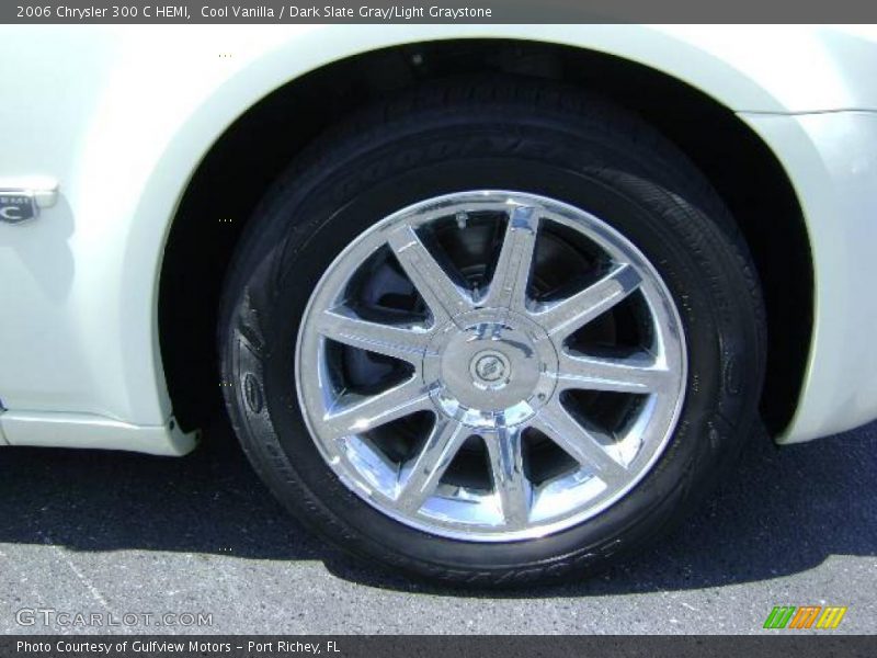 Cool Vanilla / Dark Slate Gray/Light Graystone 2006 Chrysler 300 C HEMI