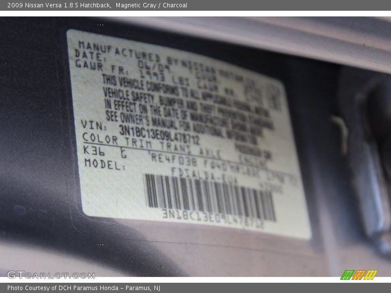 Magnetic Gray / Charcoal 2009 Nissan Versa 1.8 S Hatchback