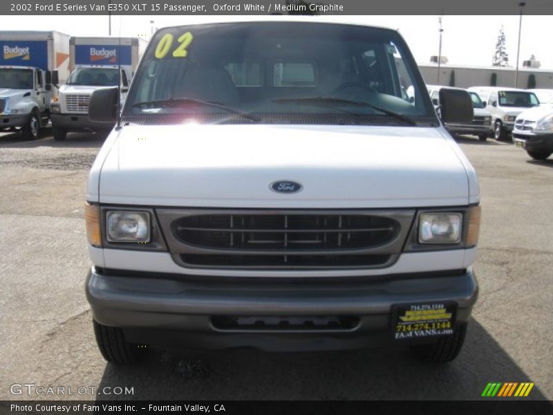 Oxford White / Medium Graphite 2002 Ford E Series Van E350 XLT 15 Passenger