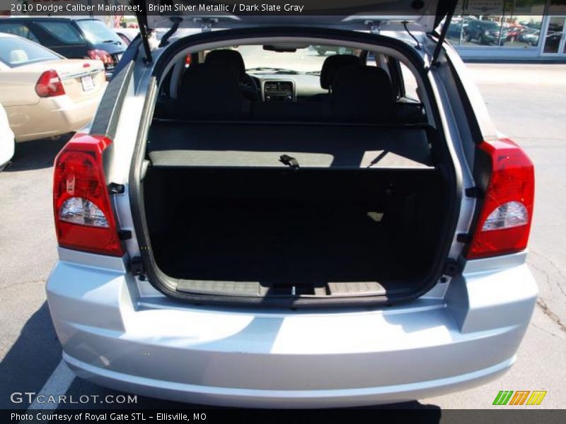 Bright Silver Metallic / Dark Slate Gray 2010 Dodge Caliber Mainstreet