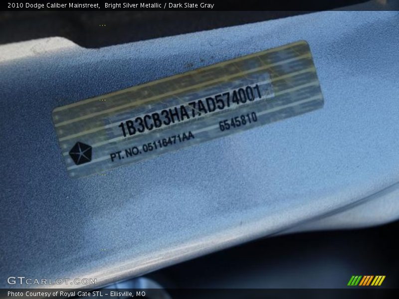 Bright Silver Metallic / Dark Slate Gray 2010 Dodge Caliber Mainstreet