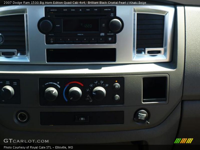 Brilliant Black Crystal Pearl / Khaki Beige 2007 Dodge Ram 1500 Big Horn Edition Quad Cab 4x4