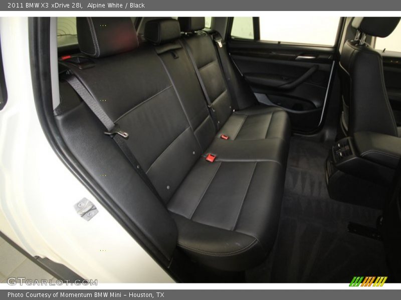 Alpine White / Black 2011 BMW X3 xDrive 28i
