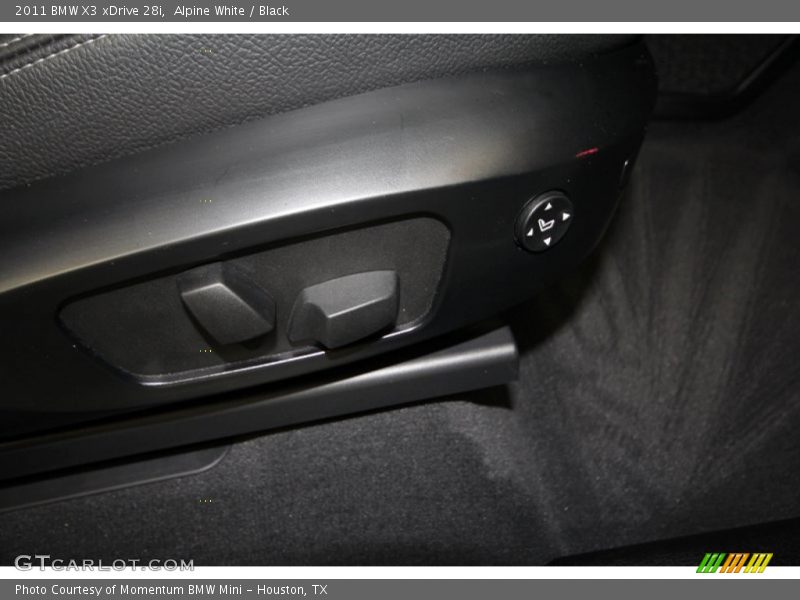 Alpine White / Black 2011 BMW X3 xDrive 28i