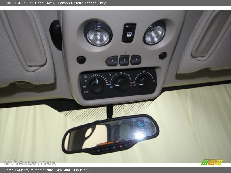 Carbon Metallic / Stone Gray 2004 GMC Yukon Denali AWD