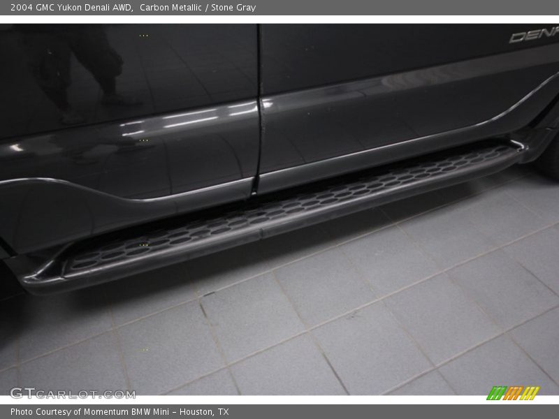Carbon Metallic / Stone Gray 2004 GMC Yukon Denali AWD