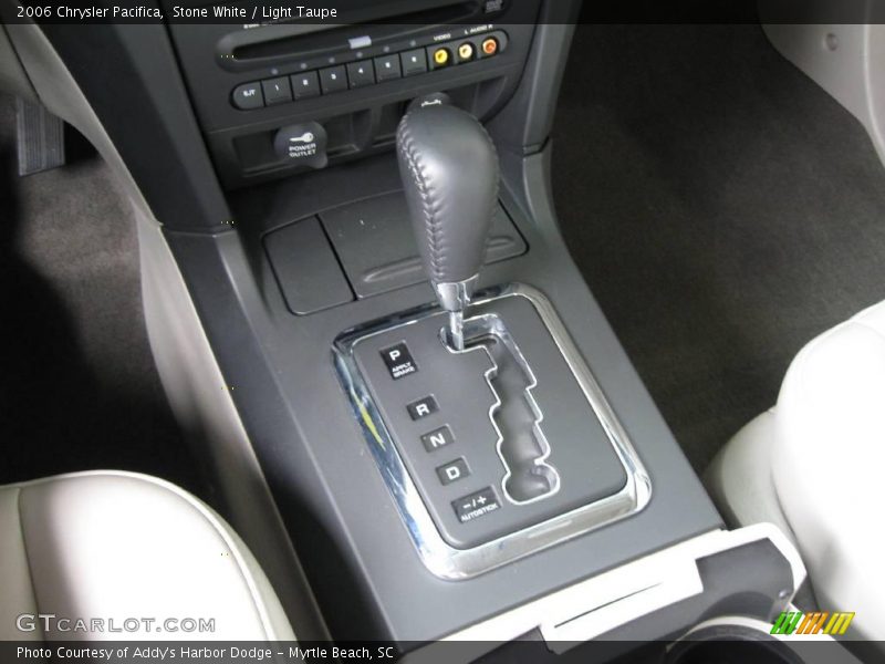 Stone White / Light Taupe 2006 Chrysler Pacifica