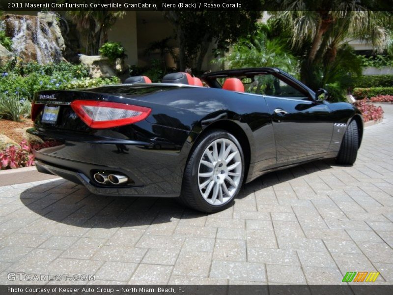  2011 GranTurismo Convertible GranCabrio Nero (Black)