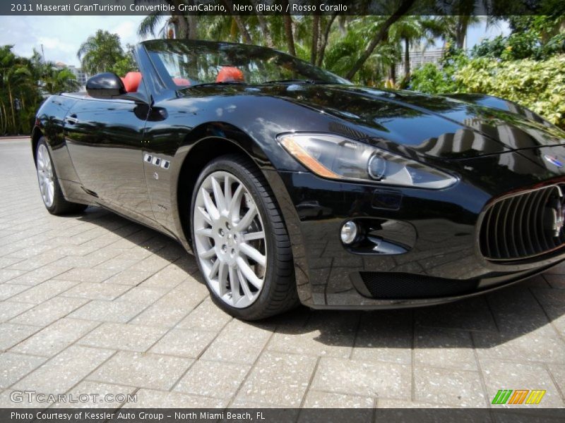 Nero (Black) / Rosso Corallo 2011 Maserati GranTurismo Convertible GranCabrio