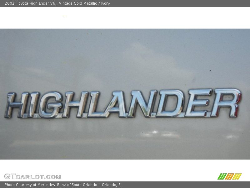 Vintage Gold Metallic / Ivory 2002 Toyota Highlander V6