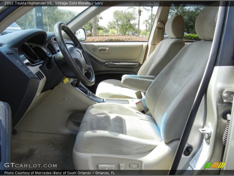 Vintage Gold Metallic / Ivory 2002 Toyota Highlander V6