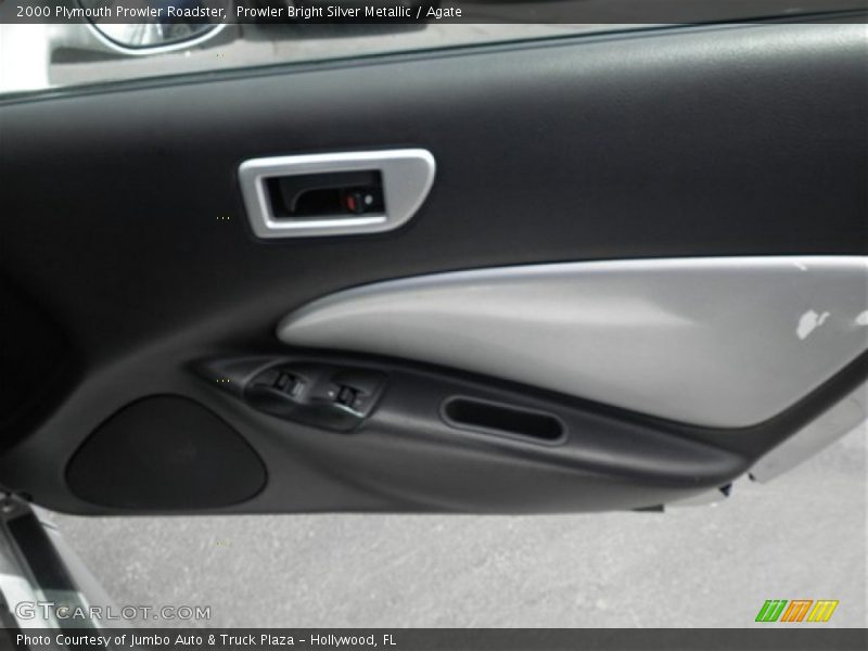 Prowler Bright Silver Metallic / Agate 2000 Plymouth Prowler Roadster