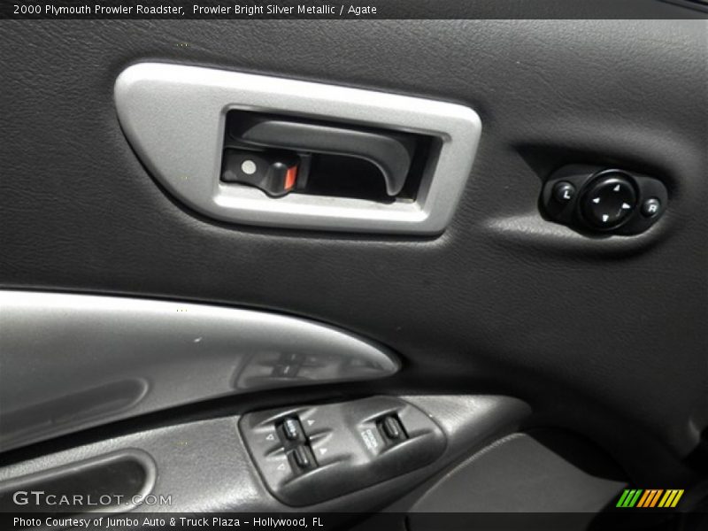 Prowler Bright Silver Metallic / Agate 2000 Plymouth Prowler Roadster