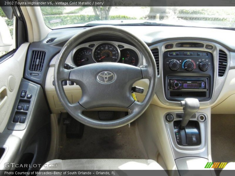 Vintage Gold Metallic / Ivory 2002 Toyota Highlander V6