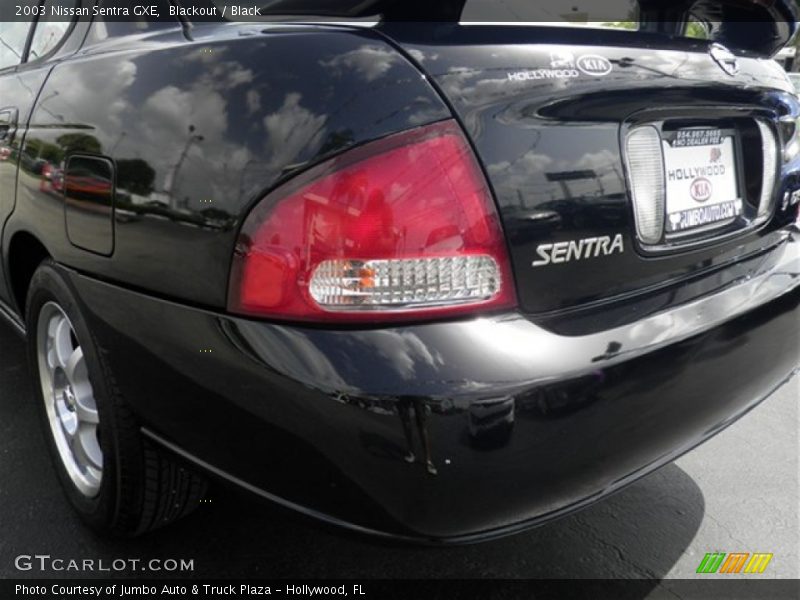 Blackout / Black 2003 Nissan Sentra GXE