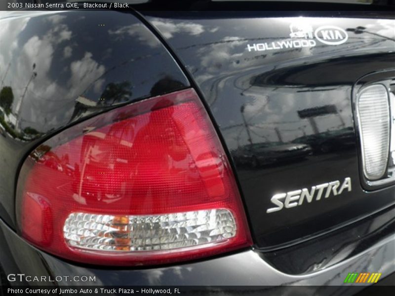 Blackout / Black 2003 Nissan Sentra GXE