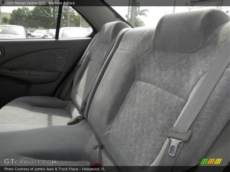 Blackout / Black 2003 Nissan Sentra GXE