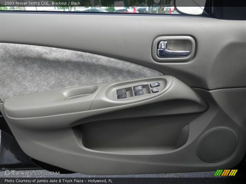 Blackout / Black 2003 Nissan Sentra GXE