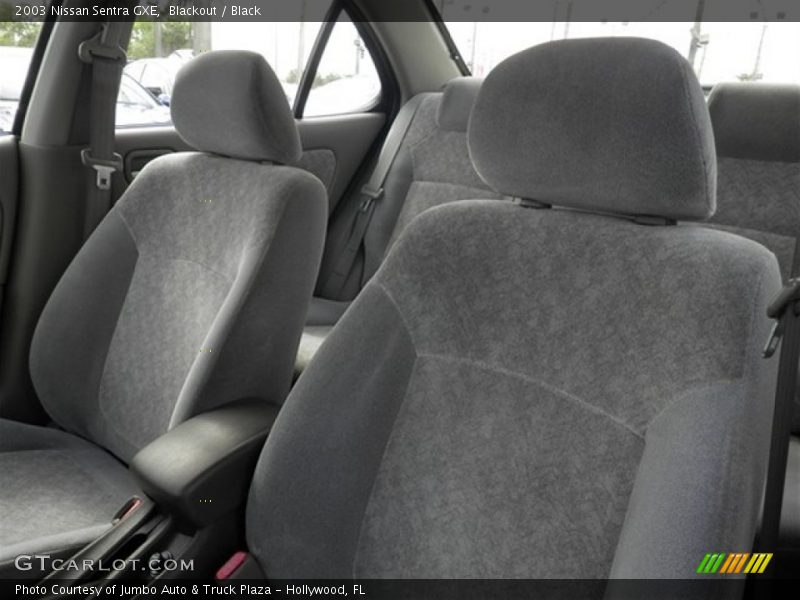 Blackout / Black 2003 Nissan Sentra GXE