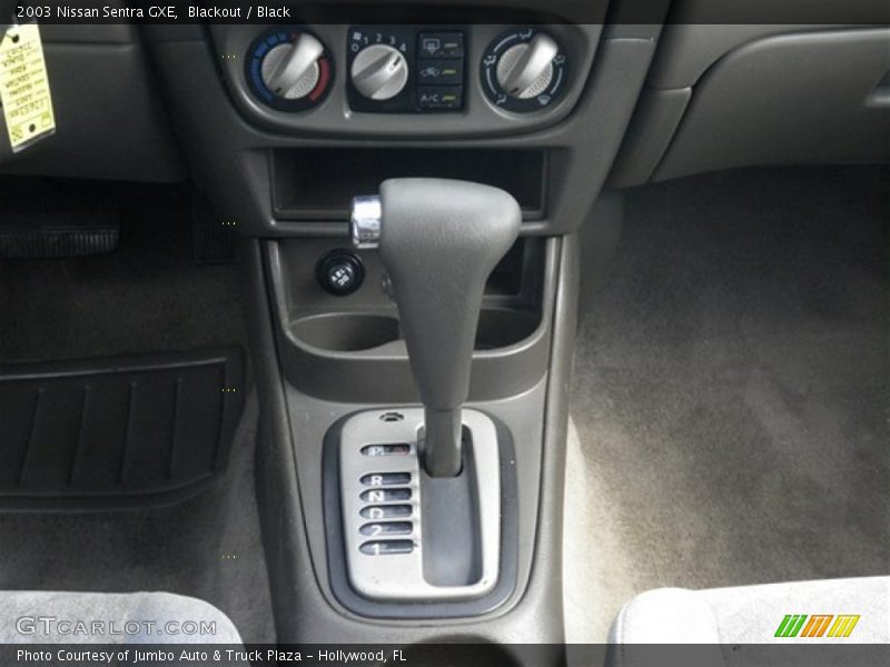 Blackout / Black 2003 Nissan Sentra GXE