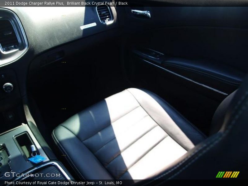 Brilliant Black Crystal Pearl / Black 2011 Dodge Charger Rallye Plus