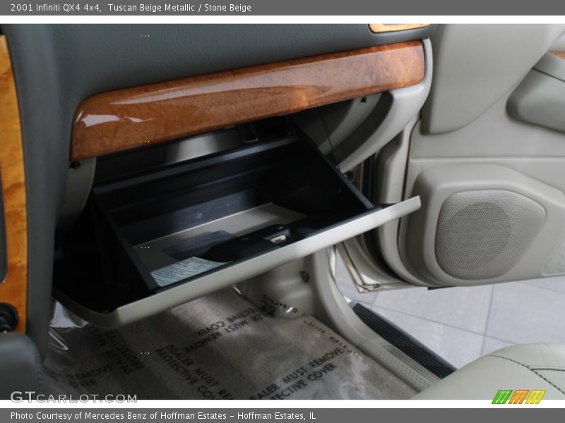 Tuscan Beige Metallic / Stone Beige 2001 Infiniti QX4 4x4