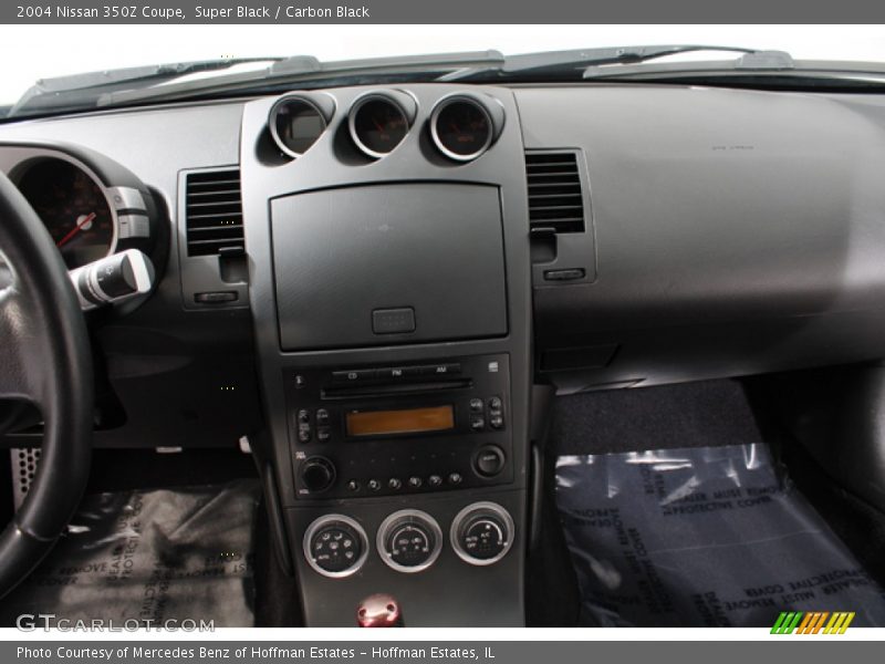 Super Black / Carbon Black 2004 Nissan 350Z Coupe