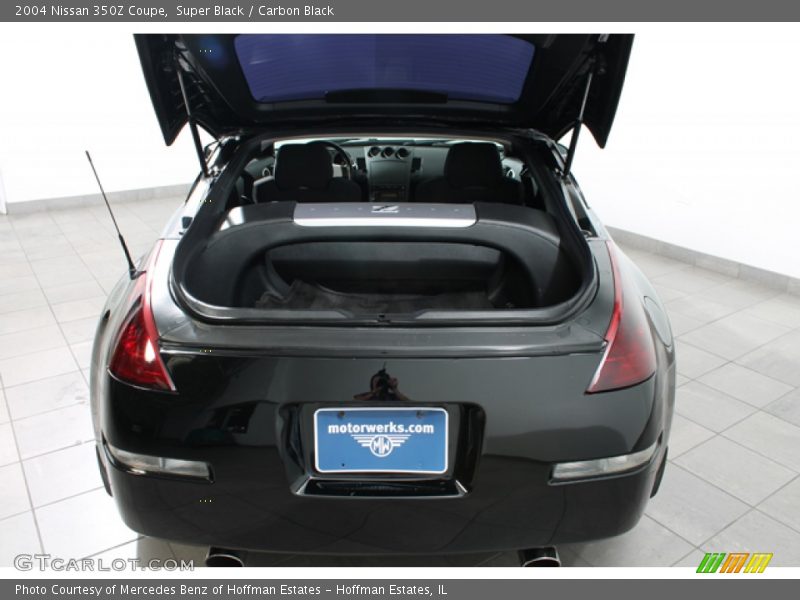 Super Black / Carbon Black 2004 Nissan 350Z Coupe