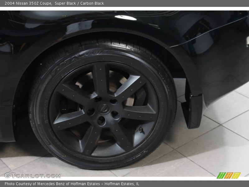 Super Black / Carbon Black 2004 Nissan 350Z Coupe