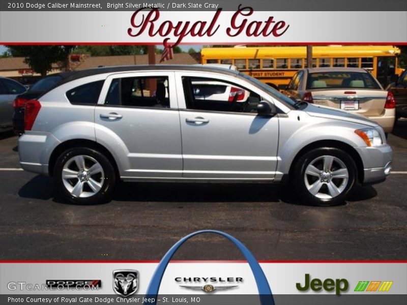 Bright Silver Metallic / Dark Slate Gray 2010 Dodge Caliber Mainstreet
