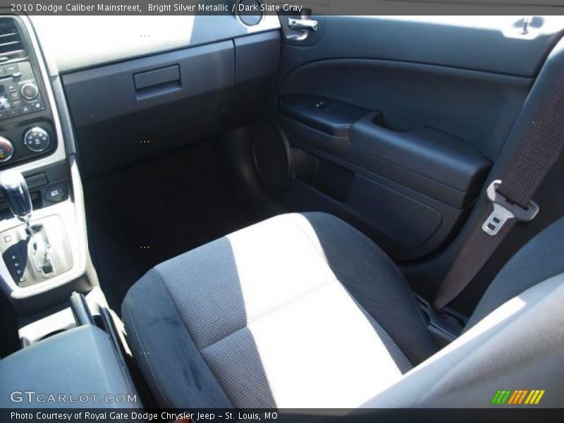 Bright Silver Metallic / Dark Slate Gray 2010 Dodge Caliber Mainstreet