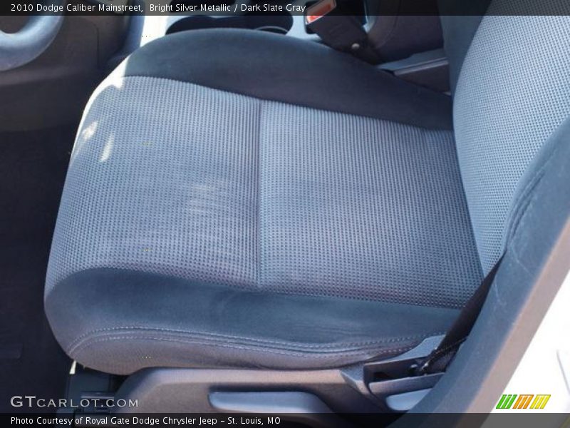 Bright Silver Metallic / Dark Slate Gray 2010 Dodge Caliber Mainstreet