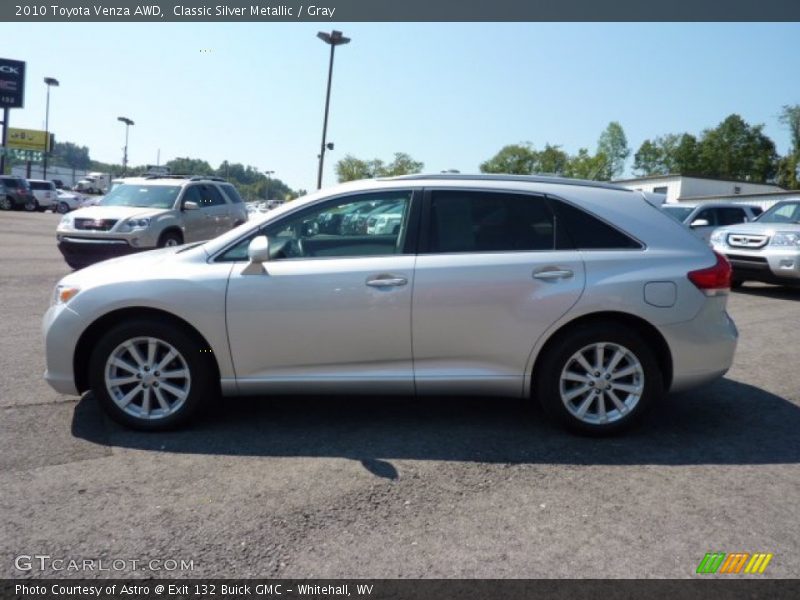 Classic Silver Metallic / Gray 2010 Toyota Venza AWD