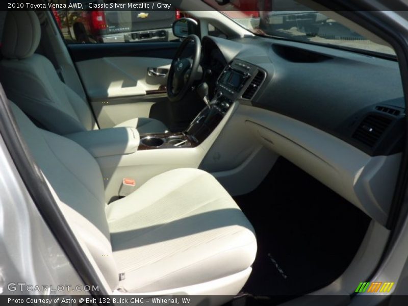 Classic Silver Metallic / Gray 2010 Toyota Venza AWD