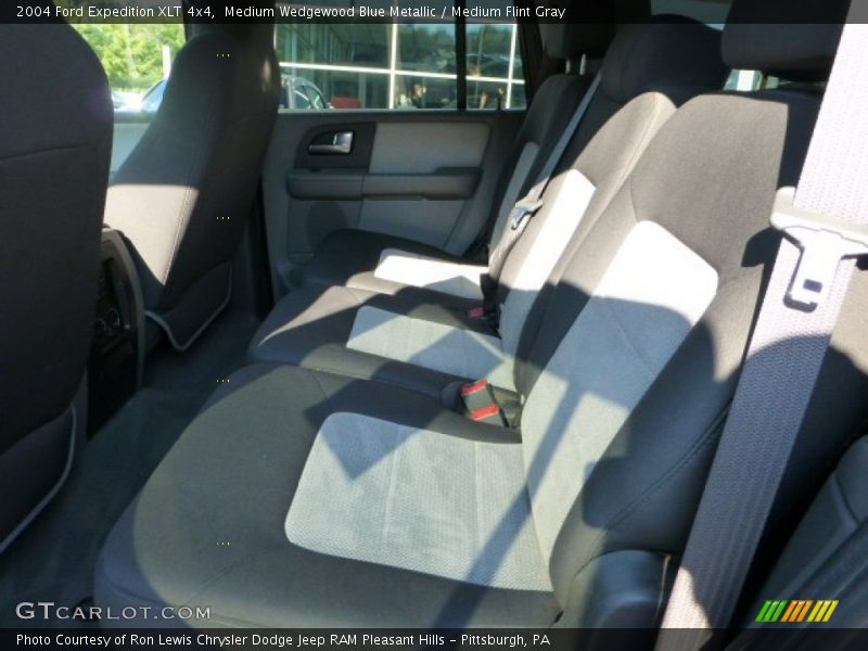 Medium Wedgewood Blue Metallic / Medium Flint Gray 2004 Ford Expedition XLT 4x4