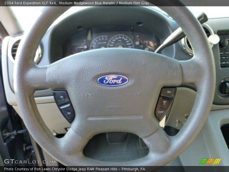 Medium Wedgewood Blue Metallic / Medium Flint Gray 2004 Ford Expedition XLT 4x4
