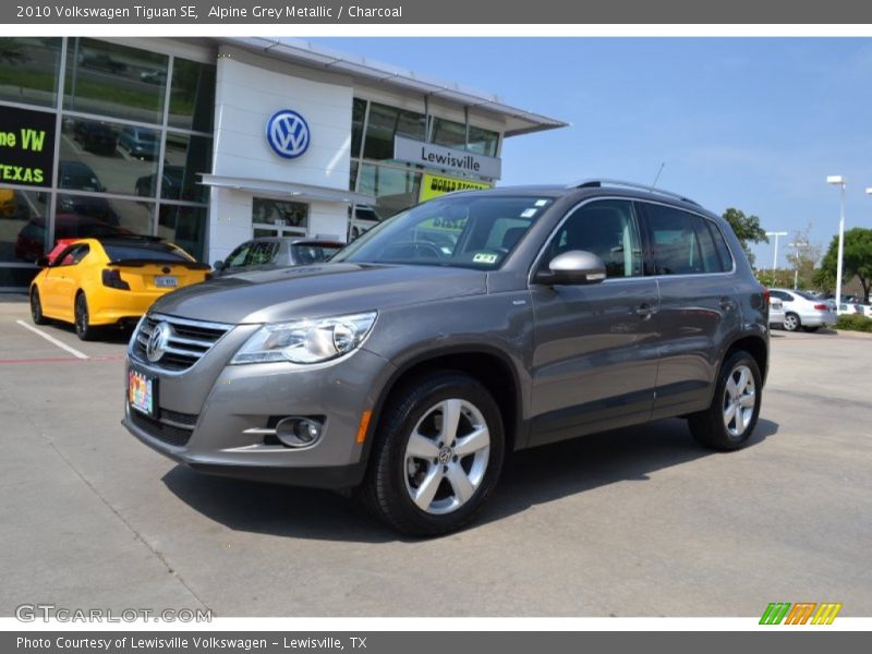 Alpine Grey Metallic / Charcoal 2010 Volkswagen Tiguan SE