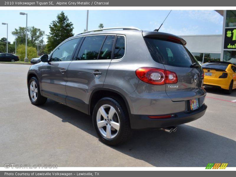 Alpine Grey Metallic / Charcoal 2010 Volkswagen Tiguan SE