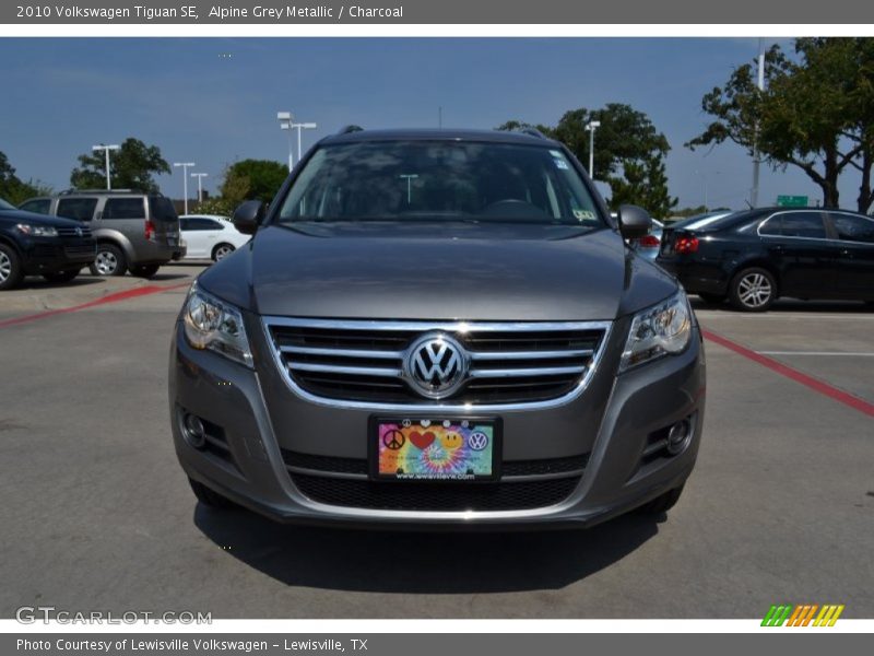 Alpine Grey Metallic / Charcoal 2010 Volkswagen Tiguan SE